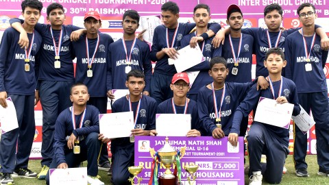 Mokshada bagged the title of first runner up in cricket